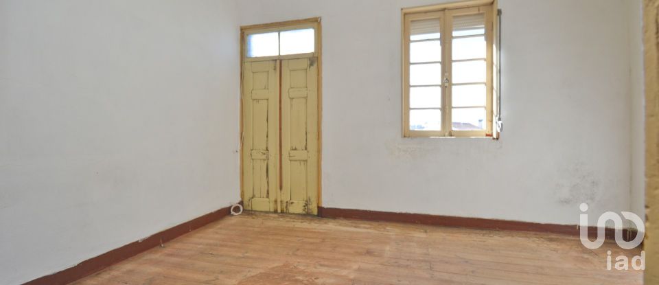 Casa tradicional T3 em Espinhal de 244 m²
