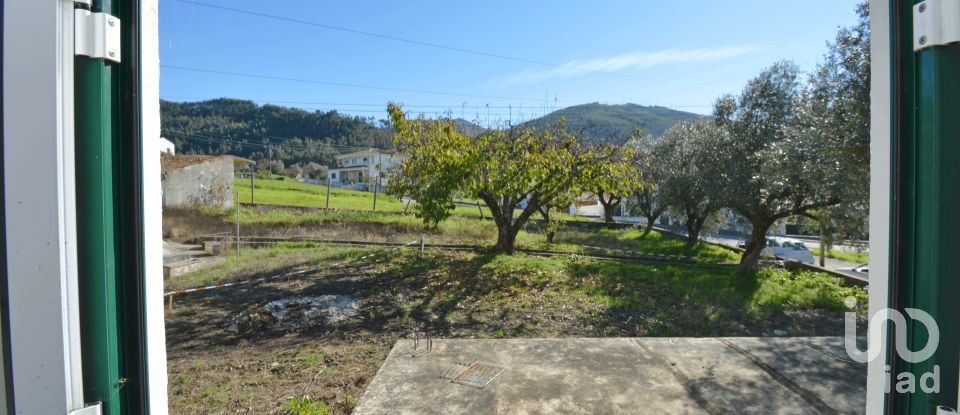 Casa tradicional T3 em Espinhal de 244 m²