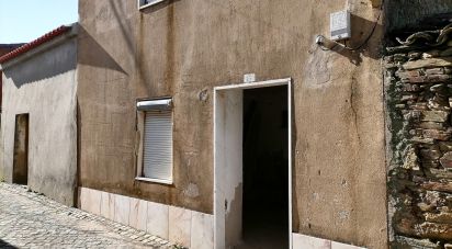 Maison de village T3 à Benquerenças de 67 m²