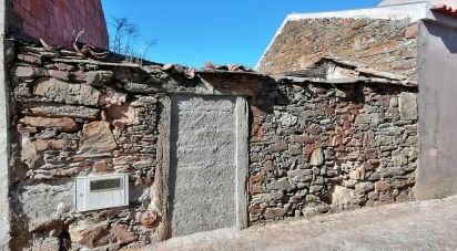 Maison de village T3 à Benquerenças de 67 m²