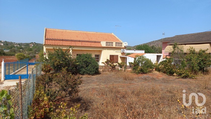Maison traditionnelle T2 à Loulé (São Sebastião) de 110 m²