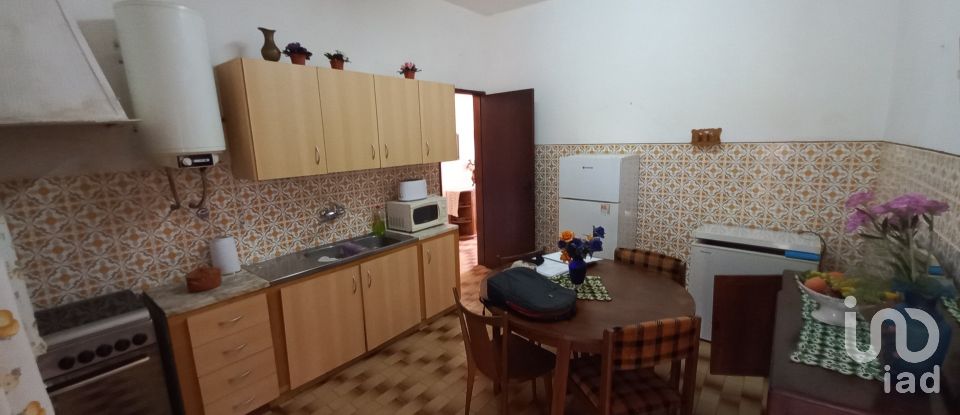 Maison traditionnelle T2 à Loulé (São Sebastião) de 110 m²