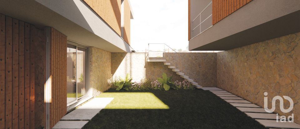 Moradia T2 em Sesimbra (Castelo) de 224 m²