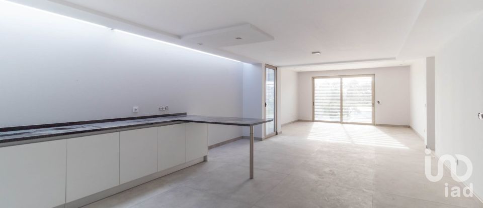 House T3 in Argoncilhe of 636 m²