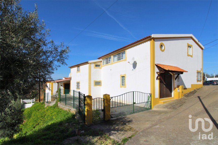 House T4 in Vila de Rei of 304 m²