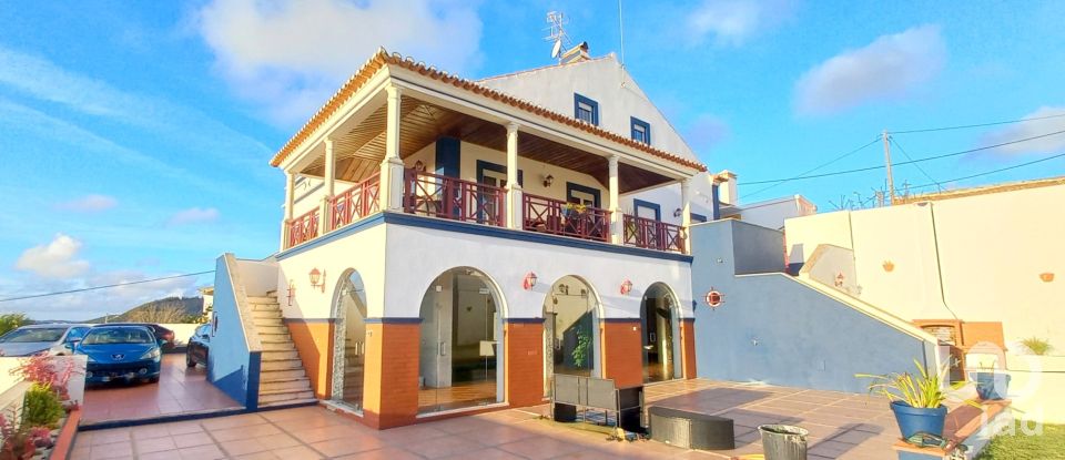 Moradia T6 em Dois Portos e Runa de 498 m²