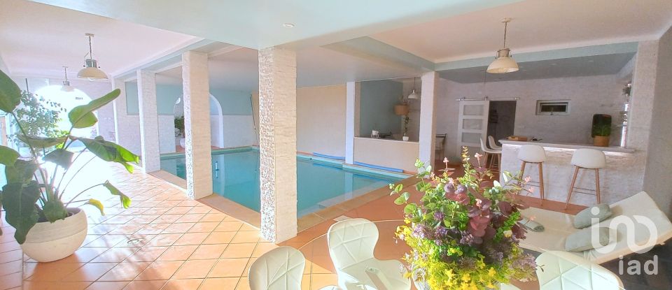 Moradia T6 em Dois Portos e Runa de 498 m²