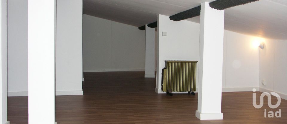 Apartment T3 in Santa Clara e Castelo Viegas of 121 m²