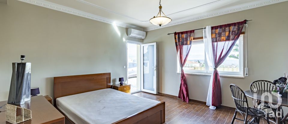 House T6 in São Martinho do Porto of 360 m²