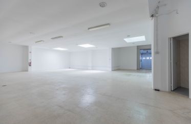 Loja / Estabelecimento Comercial em Odivelas de 340 m²