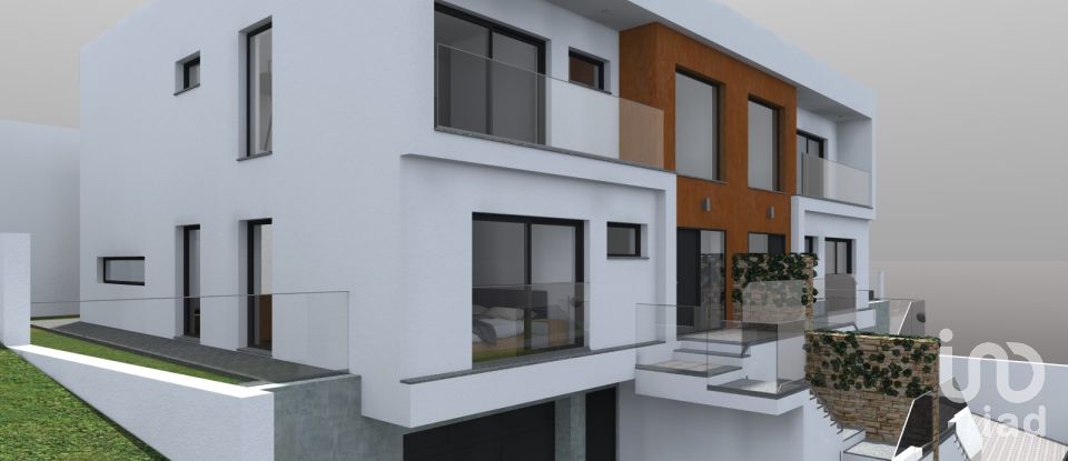 Terrain à Seia, São Romão e Lapa dos Dinheiros de 563 m²