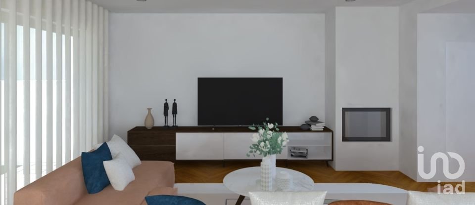 Terrain à Seia, São Romão e Lapa dos Dinheiros de 563 m²