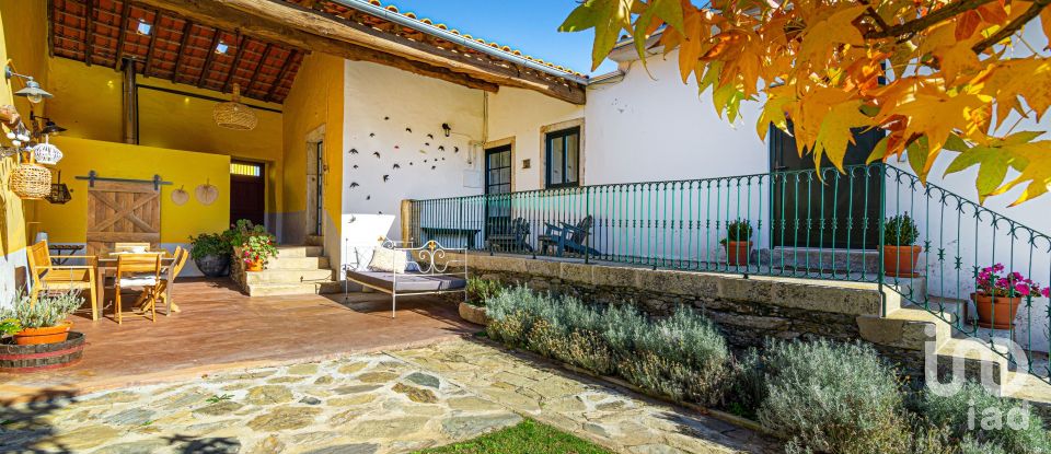 Maison T5 à Avantos e Romeu de 300 m²