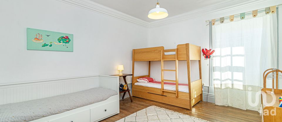 Maison T5 à Avantos e Romeu de 300 m²