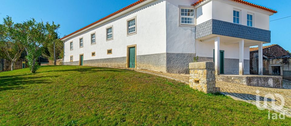 Maison T5 à Avantos e Romeu de 300 m²