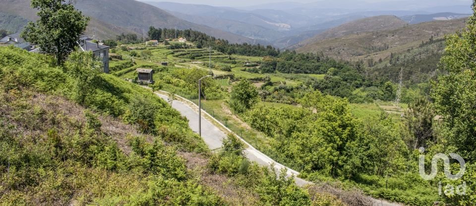 Land in Cabreiros e Albergaria da Serra of 250 m²