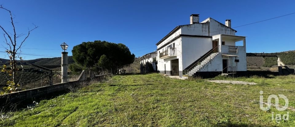 Farm T7 in Freixo de Numão of 1,116 m²