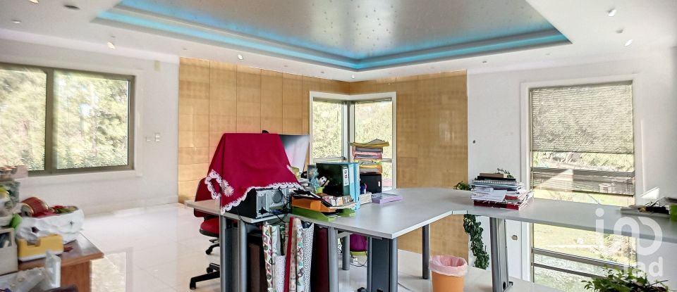 Farm T6 in Rio de Couros e Casal dos Bernardos of 1,048 m²