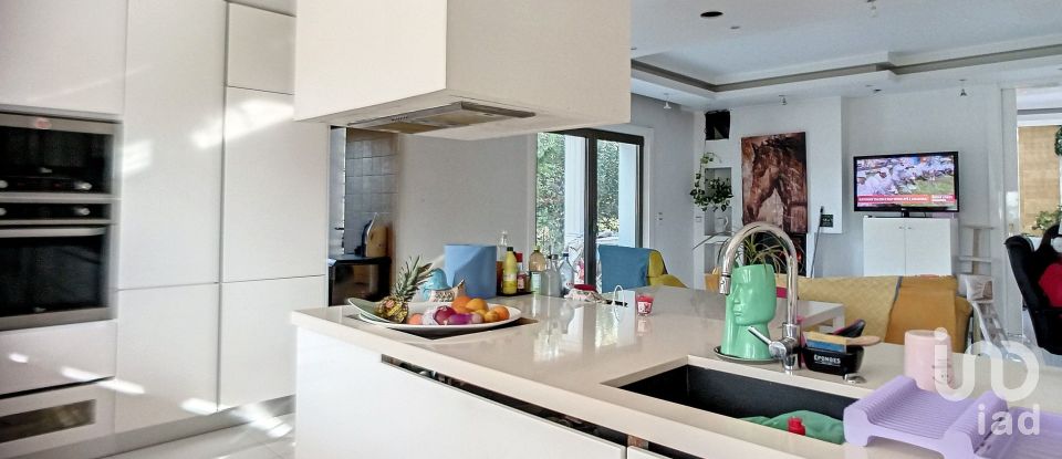 Farm T6 in Rio de Couros e Casal dos Bernardos of 1,048 m²