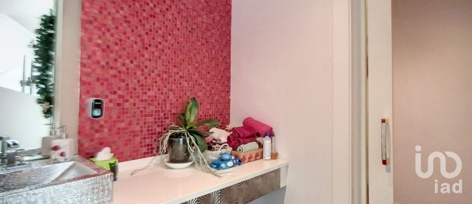 Farm T6 in Rio de Couros e Casal dos Bernardos of 1,048 m²