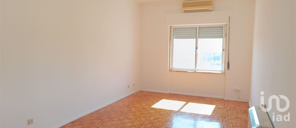 Appartement T2 à Pontinha e Famões de 82 m²