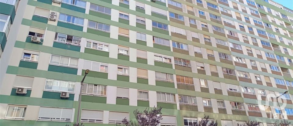 Apartment T2 in Pontinha e Famões of 82 m²