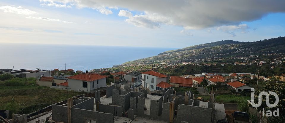 Lodge T5 in Arco da Calheta of 210 m²