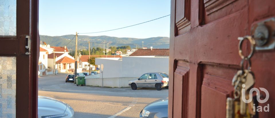 Casa tradicional T2 em São Miguel, Santa Eufémia e Rabaçal de 15 m²