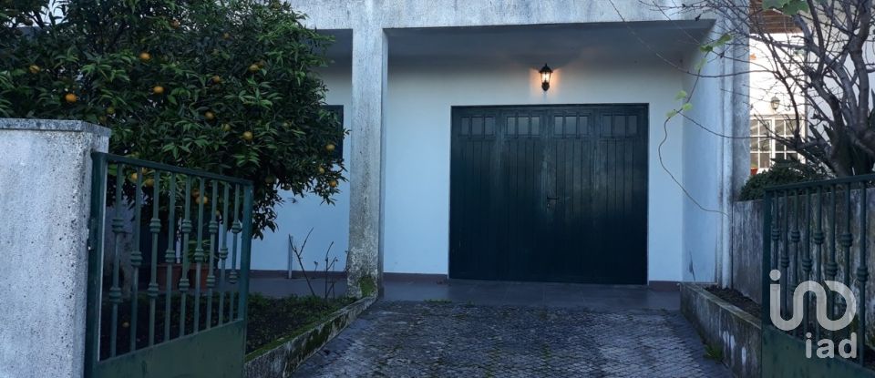 Lodge T4 in Santa Maria da Devesa of 234 m²