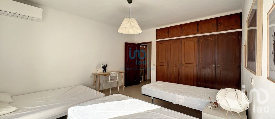 Apartment T2 in Armação de Pêra of 137 m²