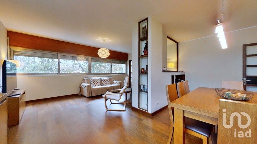 Maison T5 à Arcozelo de 279 m²