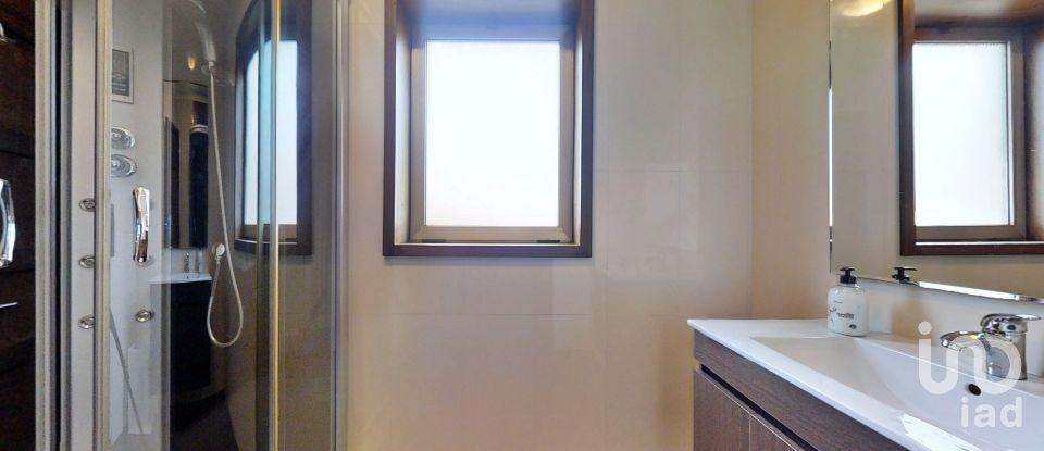 Maison T5 à Arcozelo de 279 m²