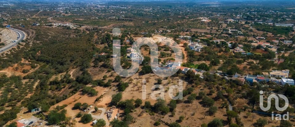 Terreno urbano em Loulé (São Clemente) de 4 700 m²