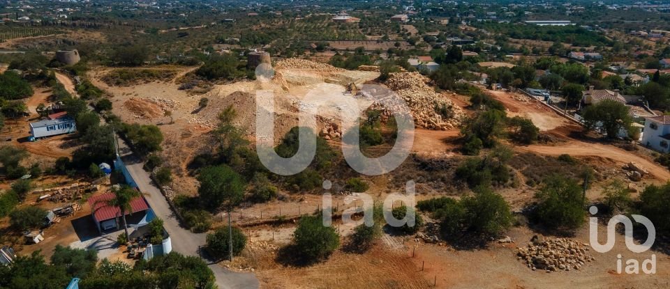 Terreno urbano em Loulé (São Clemente) de 4 700 m²