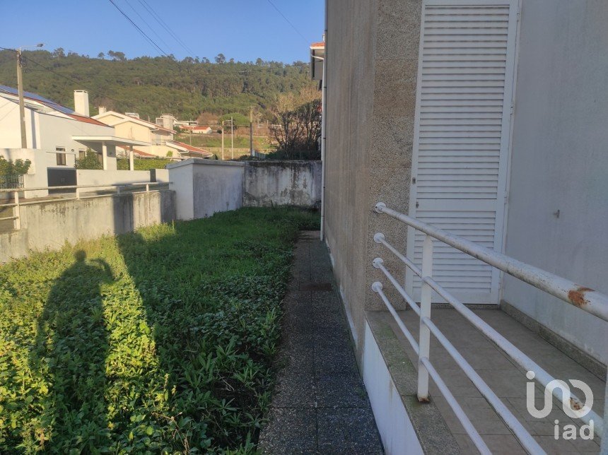 House T3 in Areosa of 150 m²