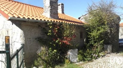 Maison de village T1 à Pousafoles do Bispo, Pena Lobo e Lomba de 378 m²