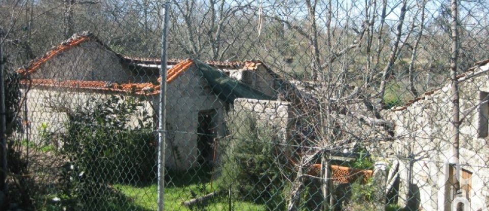 Casa de aldeia T1 em Pousafoles do Bispo, Pena Lobo e Lomba de 378 m²