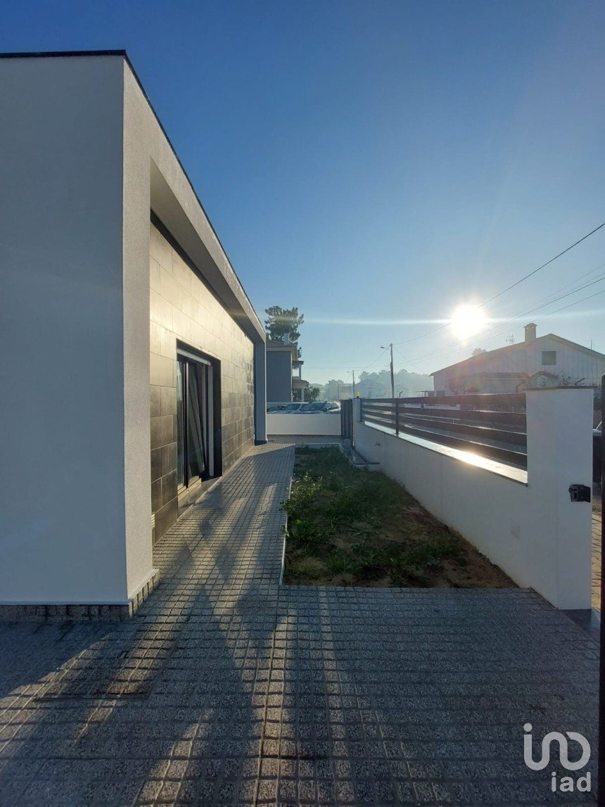 Lodge T3 in Fernão Ferro of 145 m²