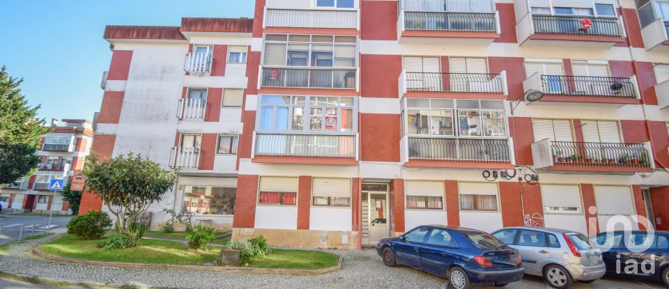 Apartamento T2 em Algueirão-Mem Martins de 77 m²