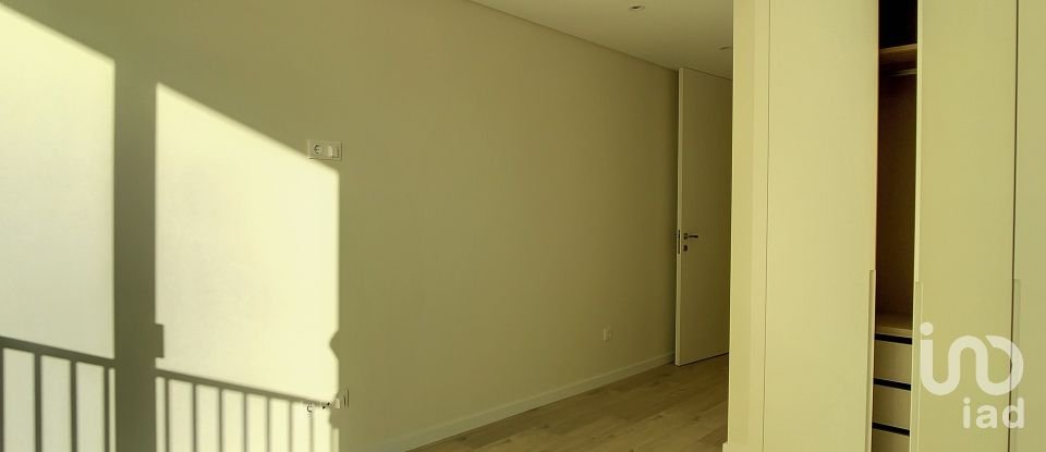 Prédio T3 em Silveira de 136 m²