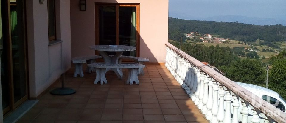 Traditional house T2 in Miranda of 275 m²