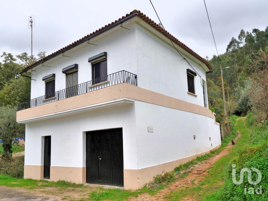Casa de aldeia T3 em São Miguel, Santa Eufémia e Rabaçal de 218 m²
