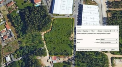 Terrain à Serzedo E Perosinho de 9 000 m²