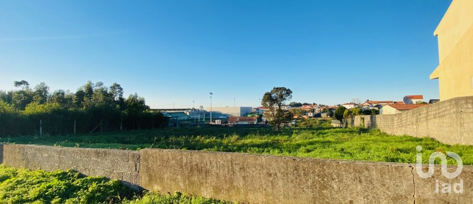 Terreno em Arcozelo de 3 460 m²