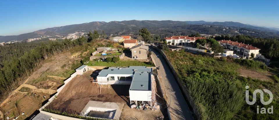House T4 in Gondomar (São Cosme), Valbom e Jovim of 405 m²