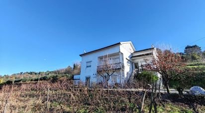 Maison traditionnelle T3 à Gouveia de 224 m²