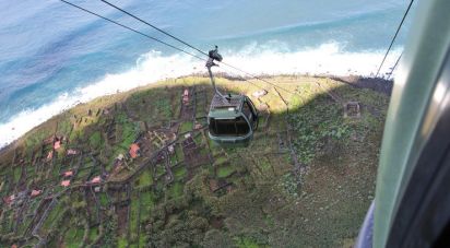 Terrain agricole à Achadas da Cruz de 74 000 m²