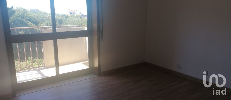 Appartement T3 à Oliveira De Azeméis, Santiago De Riba-Ul, Ul, Macinhata Da Seixa E Madail de 153 m²