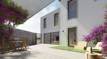 Maison de village T3 à Podentes de 181 m²