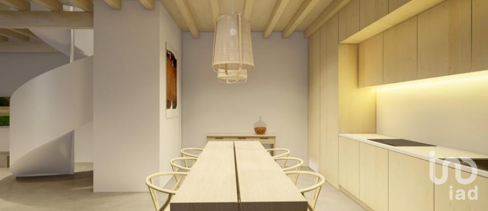 Maison de village T3 à Podentes de 181 m²